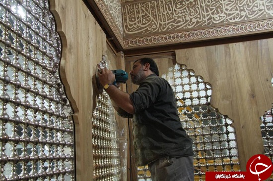 دکور چوبی ضریح جدید حضرت عباس(ع) نصب شد + تصاویر