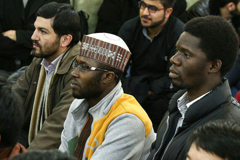 دیدار دانشجویان غیر ایرانی با نماینده ولی فقیه در قزوین+ تصاویر