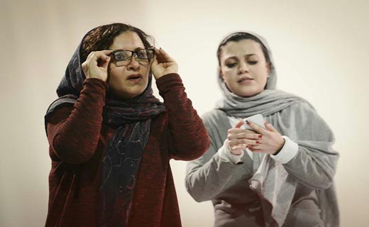&laquo;نگاهمان می&zwnj;کنند&raquo; در ایرانشهر به روی صحنه می&zwnj;رود
