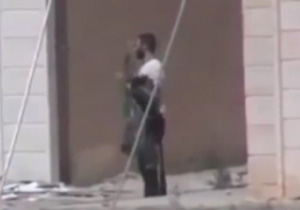 لحظه هلاکت یک داعشی توسط تک تیرانداز + فیلم