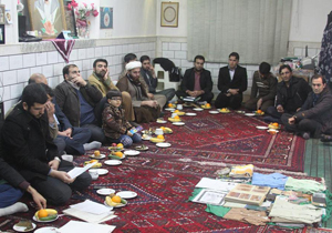 دلجویی از خانواده معظم شهدا تلنگری برای غفلت زدگان است