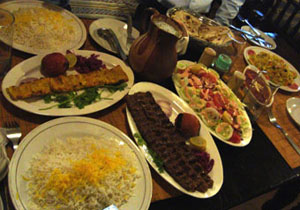 رشد انواع بیماری بخاطر مصرف غذاهای رستورانی