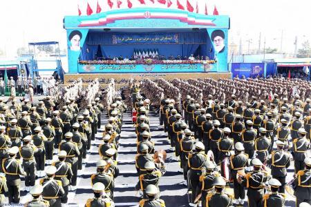 قانون تسری مواد 79 و 83 قانون استخدام نیروی انتظامی به کارکنان ارتش و سپاه ابلاغ شد