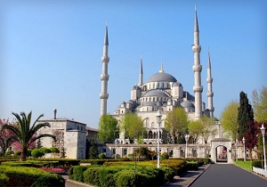 وقوع انفجار نزدیک مسجد سلطان احمد استانبول/ 15 كشته و 15 زخمی/ داعش مسئولیت را به&zwnj;عهده گرفت+فیلم و تصویر