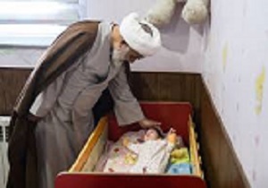 بازدید نماینده ولی‌فقیه از مرکز نگهداری کودکان