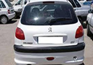 پژو 206 با 109 فقره تخلف در قزوین متوقف شد