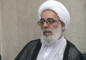 عمل به فرمایشات مقام معظم رهبری عبادت است