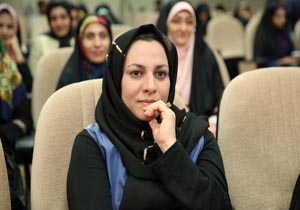 بازار نشر به انتشار شعرهای زرد کمک می‌کند