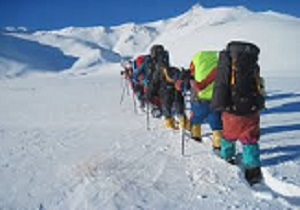 برف‌نوردی کوهنوردان آبیکی در ارتفاعات طالقان