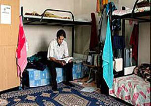 پلیس اماکن بر تمام خوابگاه‌های دانشجویی غیر دولتی نظارت می‌کند