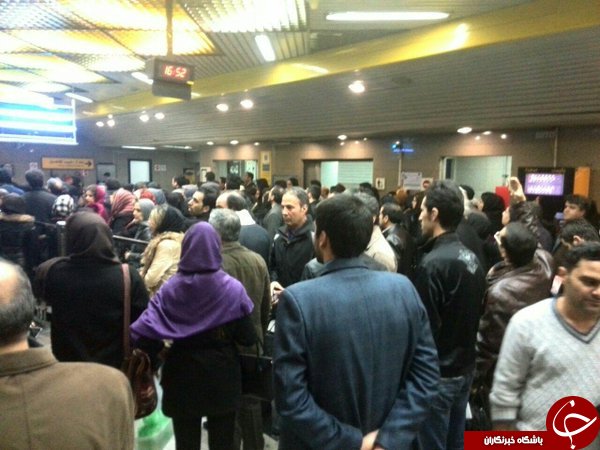 حودکشی زن جوان در مترو + تصاویر