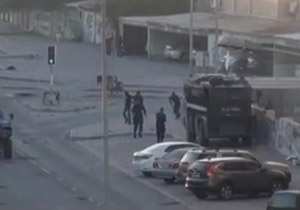 بازداشت شهروند بحرینی از داخل خانه‌ + فیلم