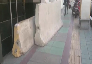مشکلات عبور و مرور در پیاده&zwnj;روها + فیلم