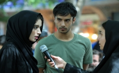 تهران‌گردی پسر بهزاد فراهانی در «مالاریا» + فیلم