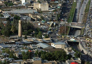 منار آجری میزبان گردشگران
