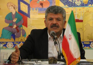 به دنبال کشف استعداد ها در شنای استان هستیم