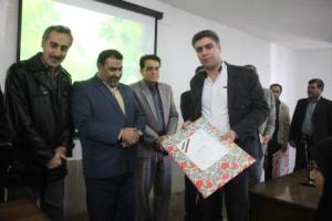 تجلیل از بهره برداران نمونه ملی و استانی بخش کشاورزی خمین