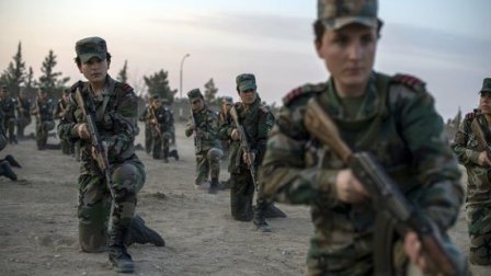 شیرزنان سوری برای نبرد با تروریست&zwnj;های داعش، آموزش می&zwnj;بینند + تصاویر