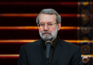 لاریجانی از حوزه انتخابیه قم داوطلب نمایندگی مجلس دهم شد