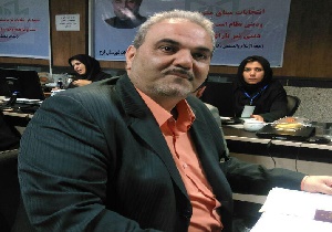 جواد خیابانی برای نمایندگی مجلس دهم نام‌نویسی کرد