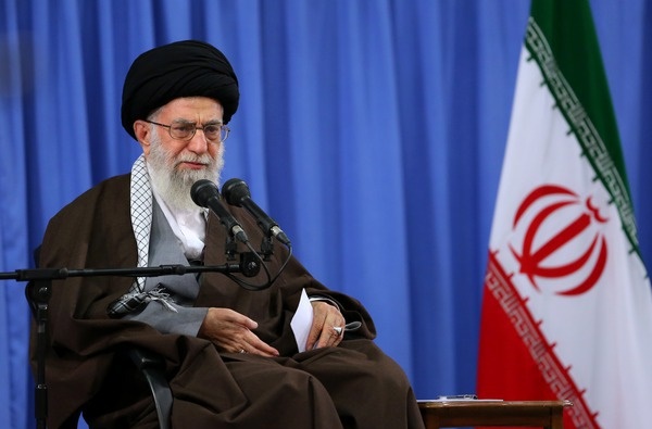 بنده گفتم کسانی که نظام را قبول ندارند رأی بدهند، نه اینکه کسی که نظام را قبول ندارد بفرستند مجلس