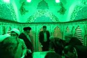 جمع آوری مبلغ ۳۸ میلیون و ۳۰۰ هزارتومان از ضریح امام‌زاده عبدالله بافق