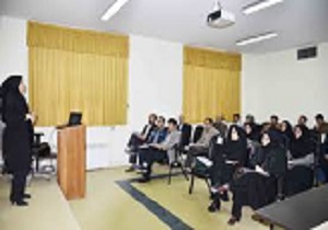 آموزش فرزند پروری در کارگاه های آموزشی