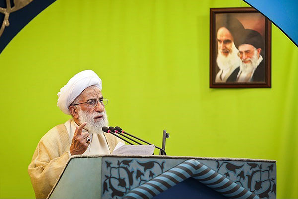 مردم با یک اشاره رهبری در 9 دی فتنه را خاموش کردند/ افزایش تعداد داوطلبین انتخابات ابهام انگیز است