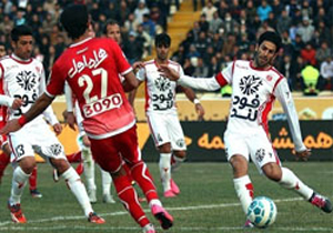 چرا پرسپولیس صدرنشین نیست؟