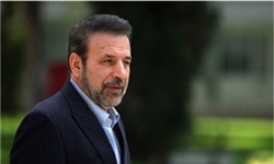 پیامک&zwnj;های انبوه وزیر ارتباطات را به مجلس کشاند