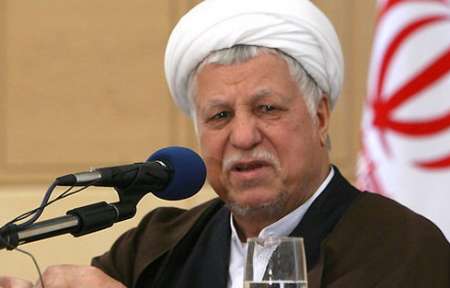 دلسوزان مردم منتظر برنامه&zwnj;ریزی بعد از رفع تحریم برای بازگشت رونق تولید هستند