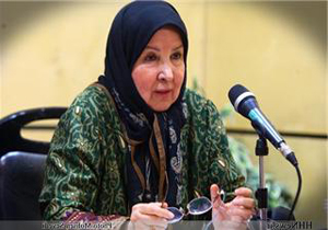 داستان انقلاب سیر تكاملی داشته‌ است