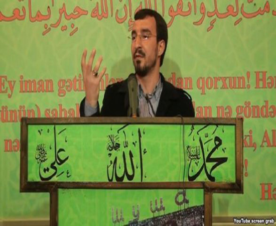 مجله مستهجن همجنس بازان مجور گرفت