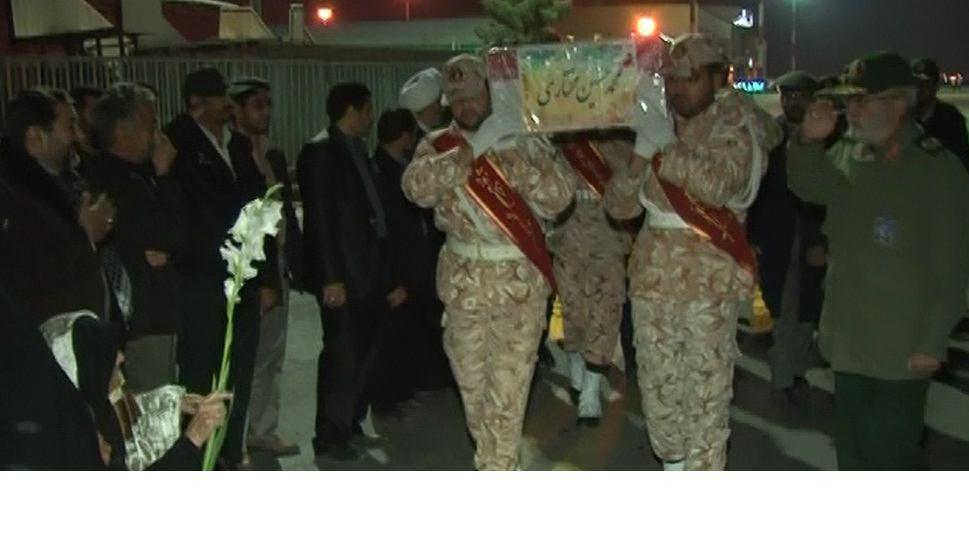 پیکر شهید محمد حسین مختاری وارد یزد شد+ تصاویر