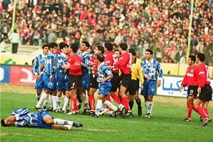 وحید پرسپولیسی شد/آخرین بازی سلطان روی نیمکت پرسپولیس+فیلم