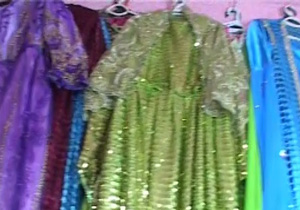 دوخت لباس محلی بختیاری در الیگودرز + فیلم