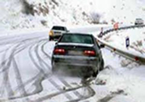 لغزنده بودن محورهای مواصلاتی استان