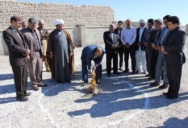 کلنگ احداث مدرسه هفت کلاسه در نیمروز به زمین خورد
