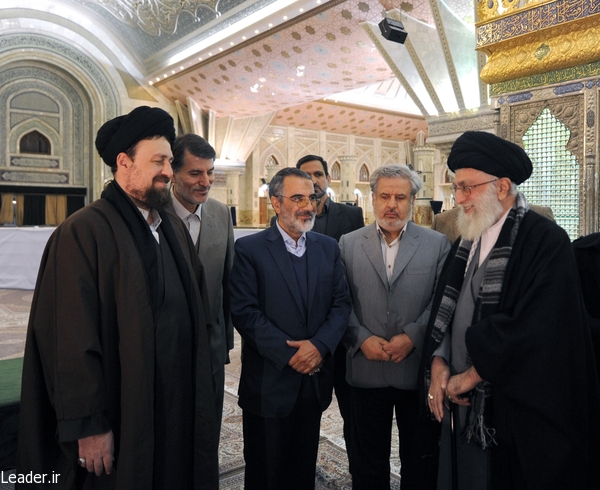 رهبر معظم انقلاب اسلامی در مرقد مطهر امام راحل و گلزار شهدای بهشت زهرا حضور يافتند