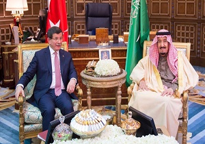 دیدار ملک سلمان با نخست وزیر ترکیه