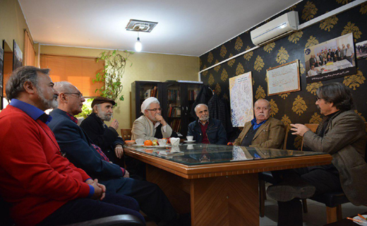 دیدار دوستانه هنرمندان پیشکسوت با مشاور وزیر فرهنگ و ارشاد اسلامی