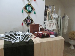 نمایشگاه صنایع دستی و سوغات سیستان در زابل گشایش یافت