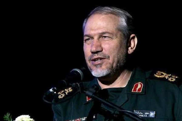 سرلشکر سلیمی یک انسان مومن و ولایتمدار بود