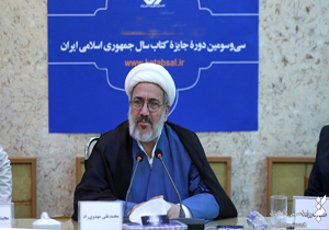 کمیت همچنان بر مرکب تیز روی میدان نگارش می‌تازد
