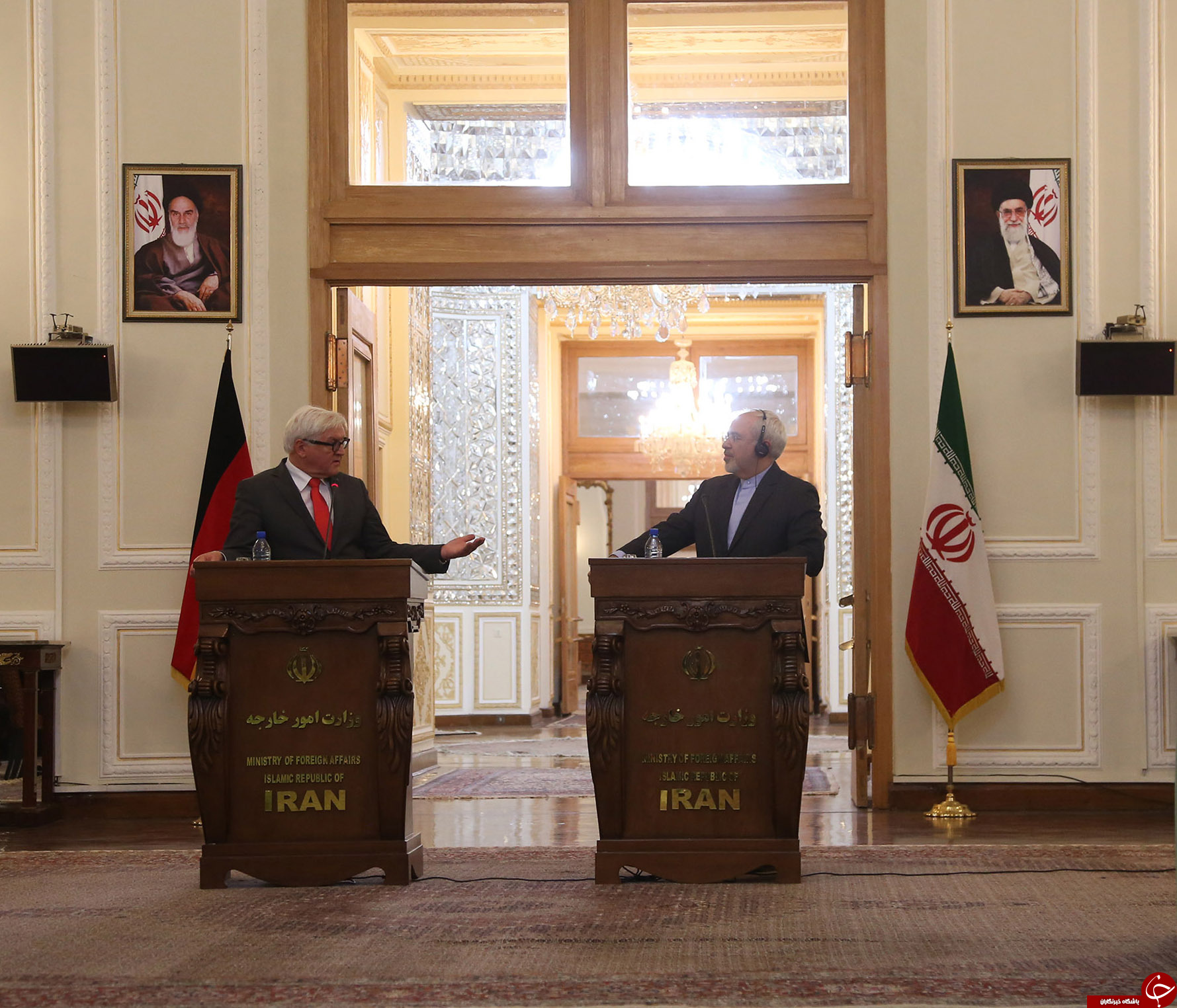 ظریف: ایران خواهان روابط معقول با همسایگان خود است /مایر: لازم نیست میانجی روابط ایران و عربستان باشم