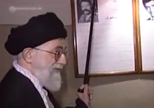 برخورد شکنجه‌گر معروف ساواک با رهبر انقلاب چگونه بود؟ + فیلم