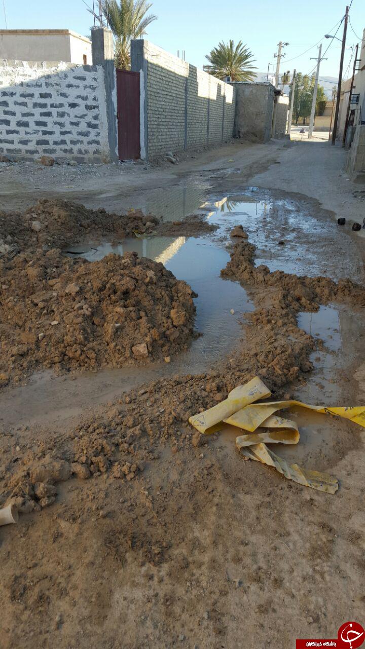 نشت یک ماهه لوله آب در خیابان + عکس