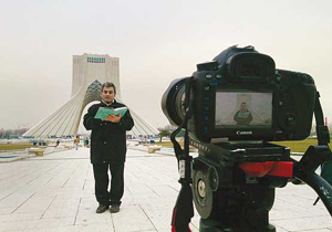 «کارستان» سرآغاز طنز سیاسی است