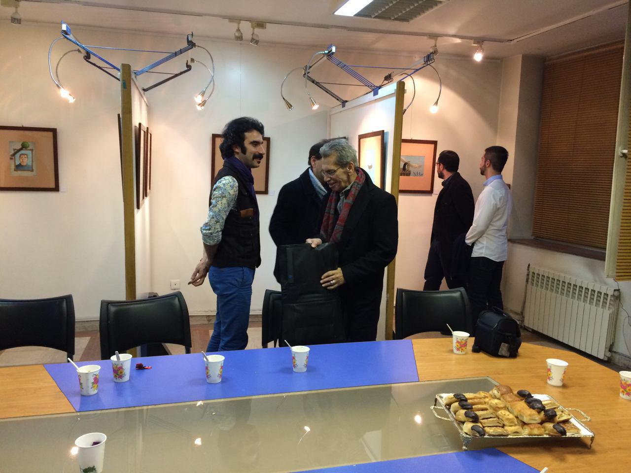 نمایشگاه کارتون هنرمندان مشهدی در خانه کاریکاتور ایران افتتاح شد+ تصاویر