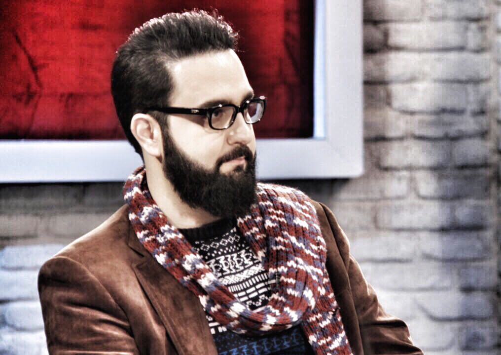 مجری «هفت» با نامی عجیب کتاب خود را روانه بازار میکند